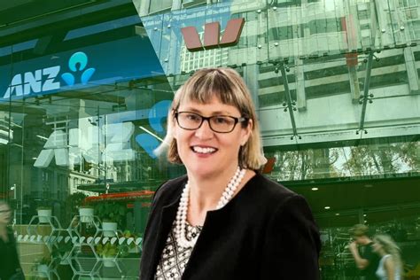 Banking Ombudsman investigating after Westpac tellers help .